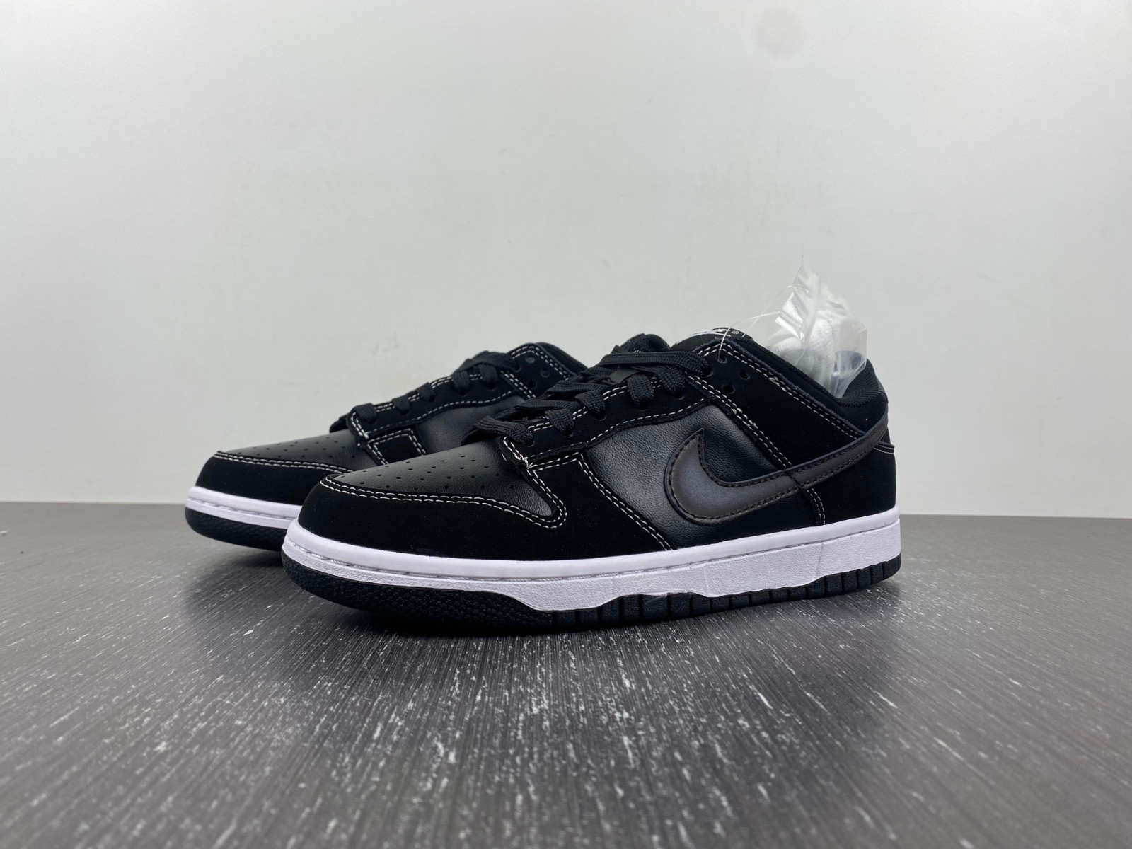 nike dunk low "black/grey" (airbrush) fd6923-001