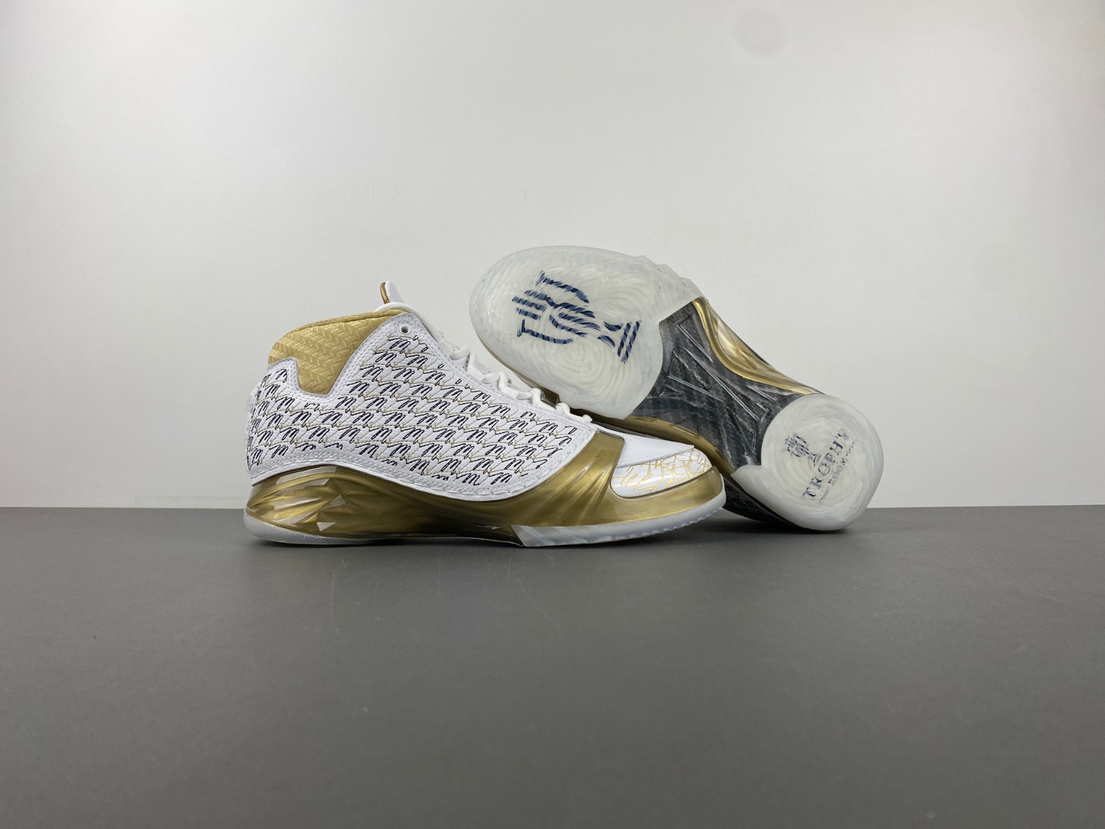 Trophy Room x Air Jordan 23 Retro ''White'' 853336-123