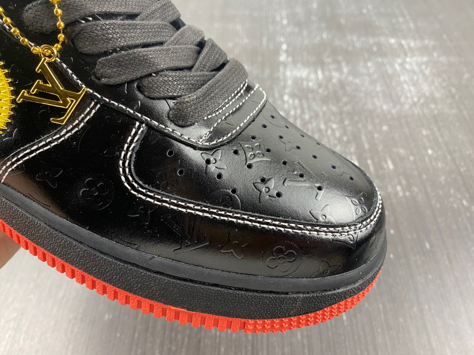 lvt x nike air force1