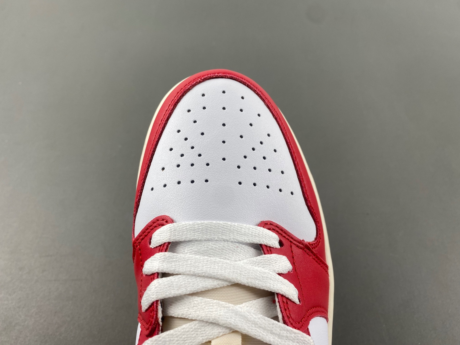 Air Jordan 1 Low OG “Chicago” HQ6998-600