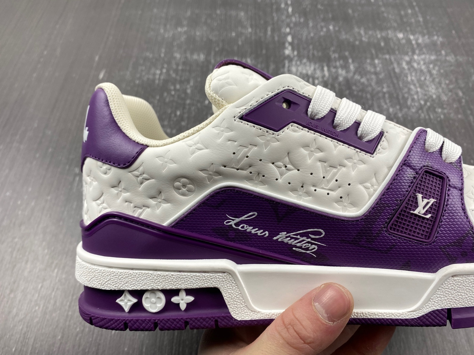 lvt sneakers