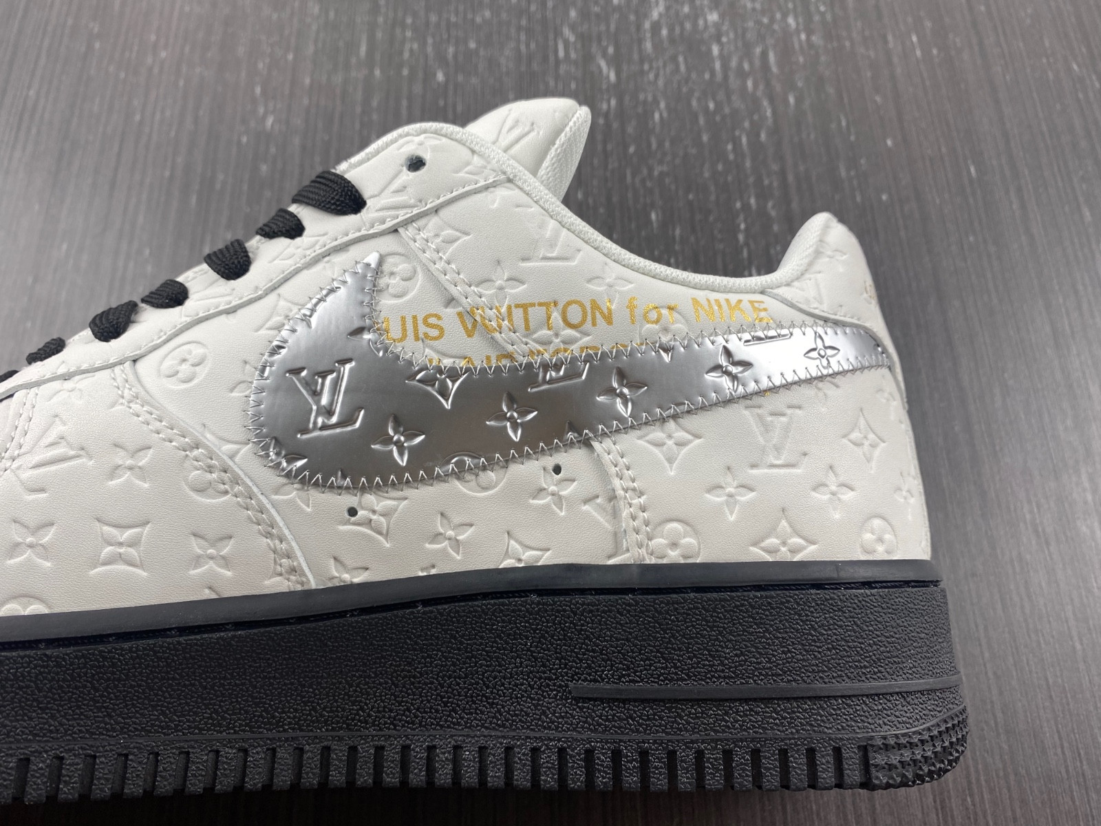 lvt x nike air force1