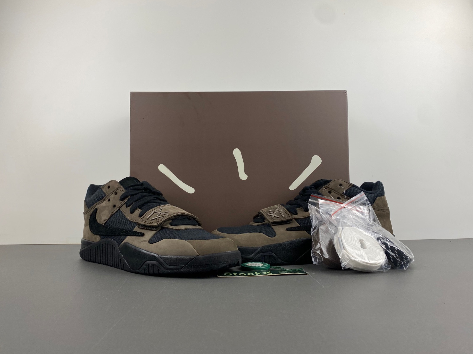 travis scott x jordan cut the check