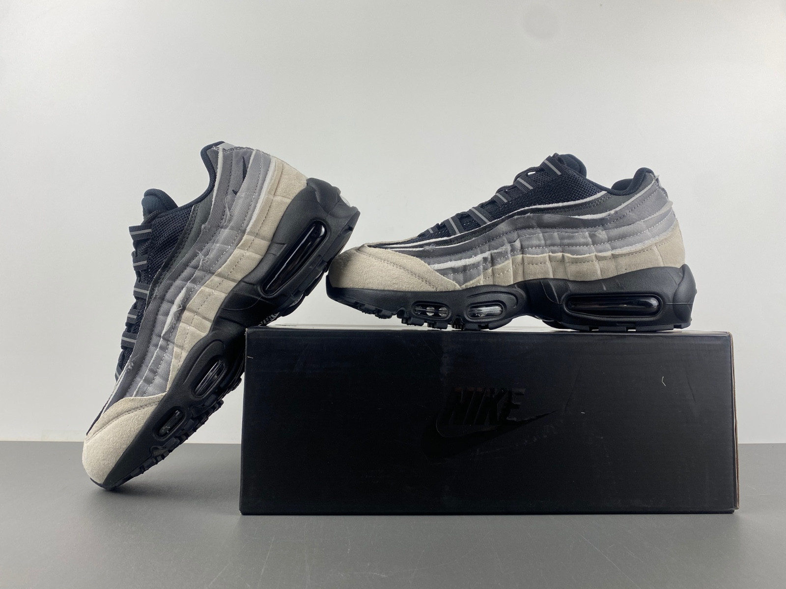 Comme des Garçons x Nike Air Max 95 Charcoal CU8406-101
