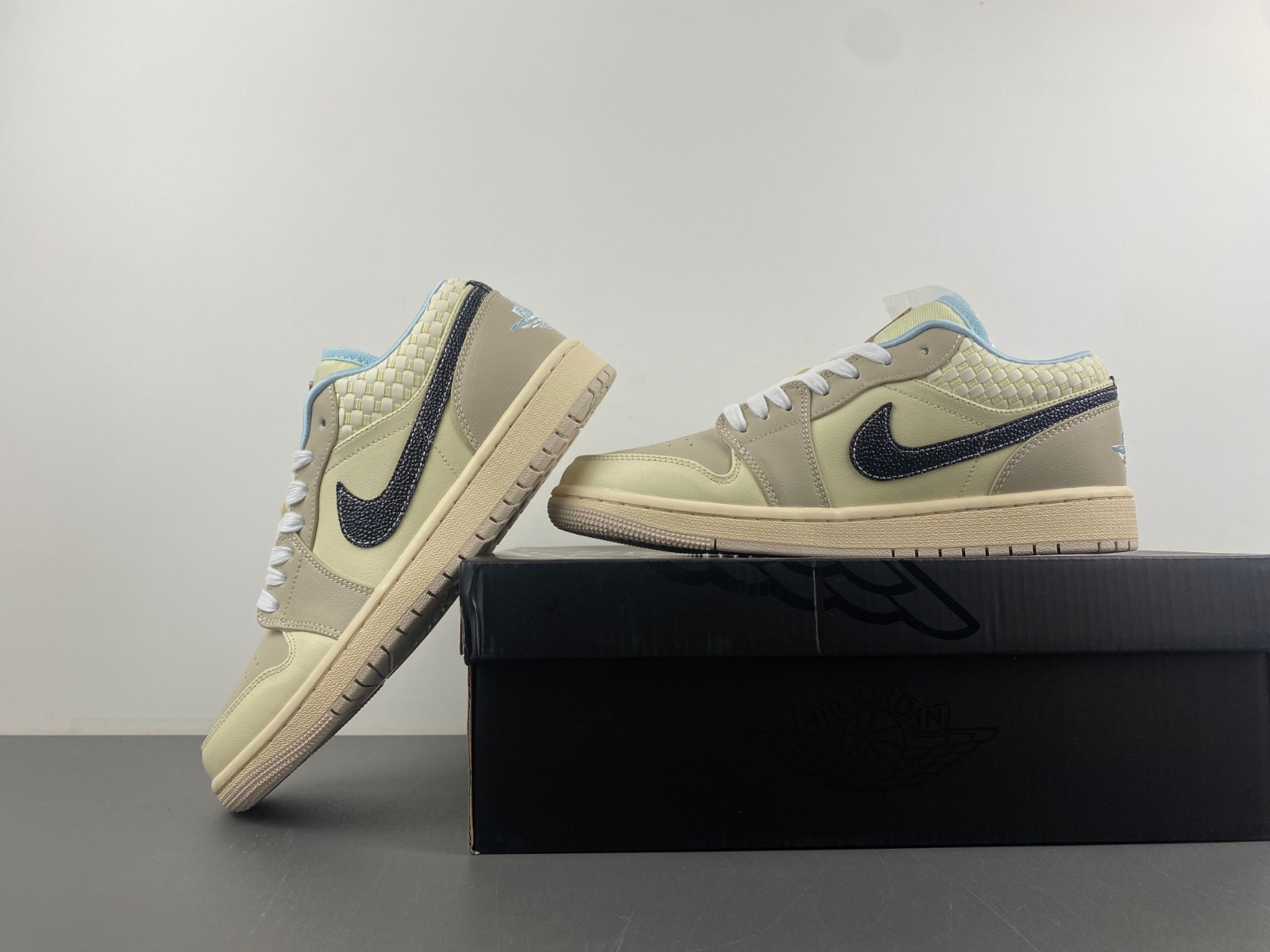 air jordan 1 low drops in neutral “sanddrift” hq3440-101
