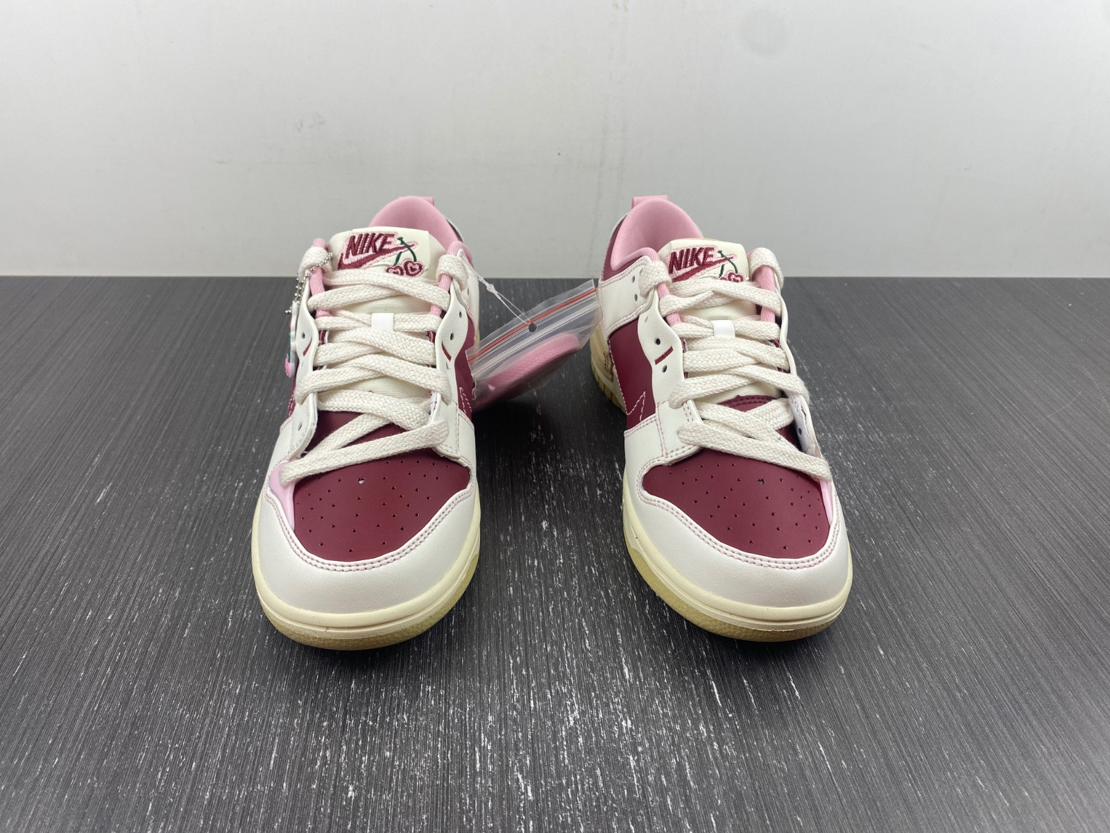 nike dunk low disrupt 2 "valentine