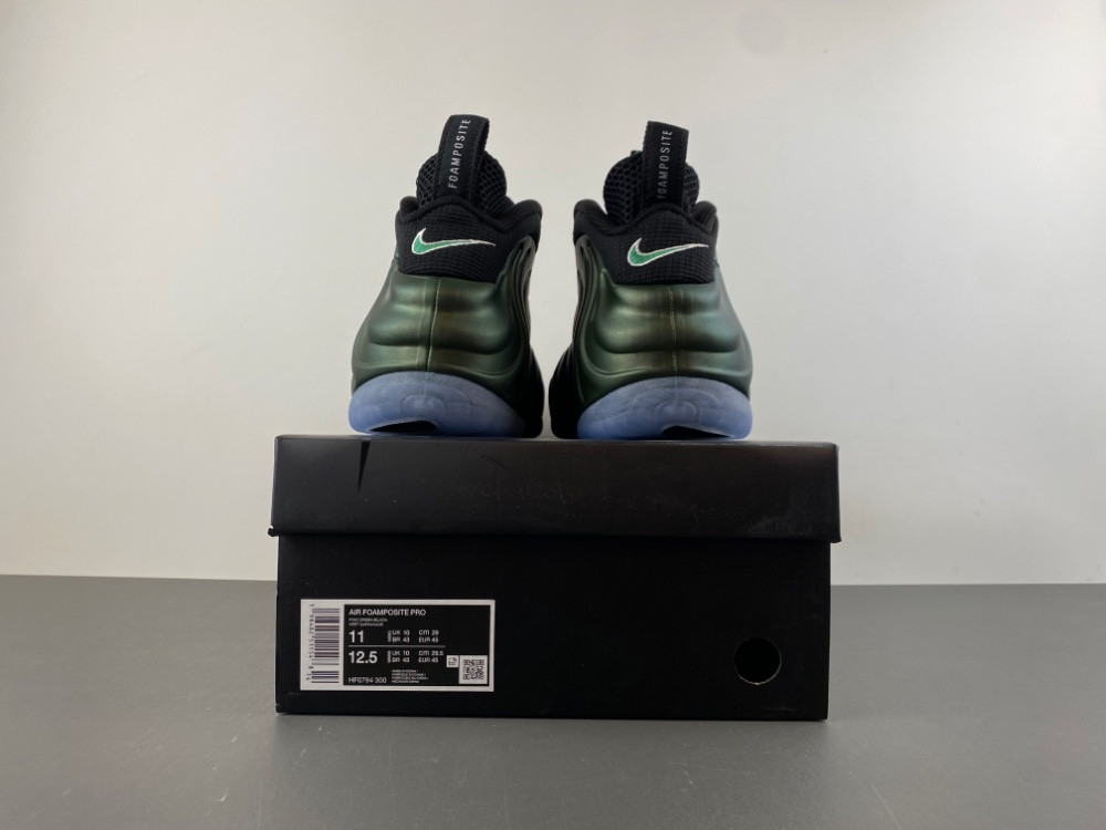 Nike Air Foamposite Pro “Pine Green” HF0794-300