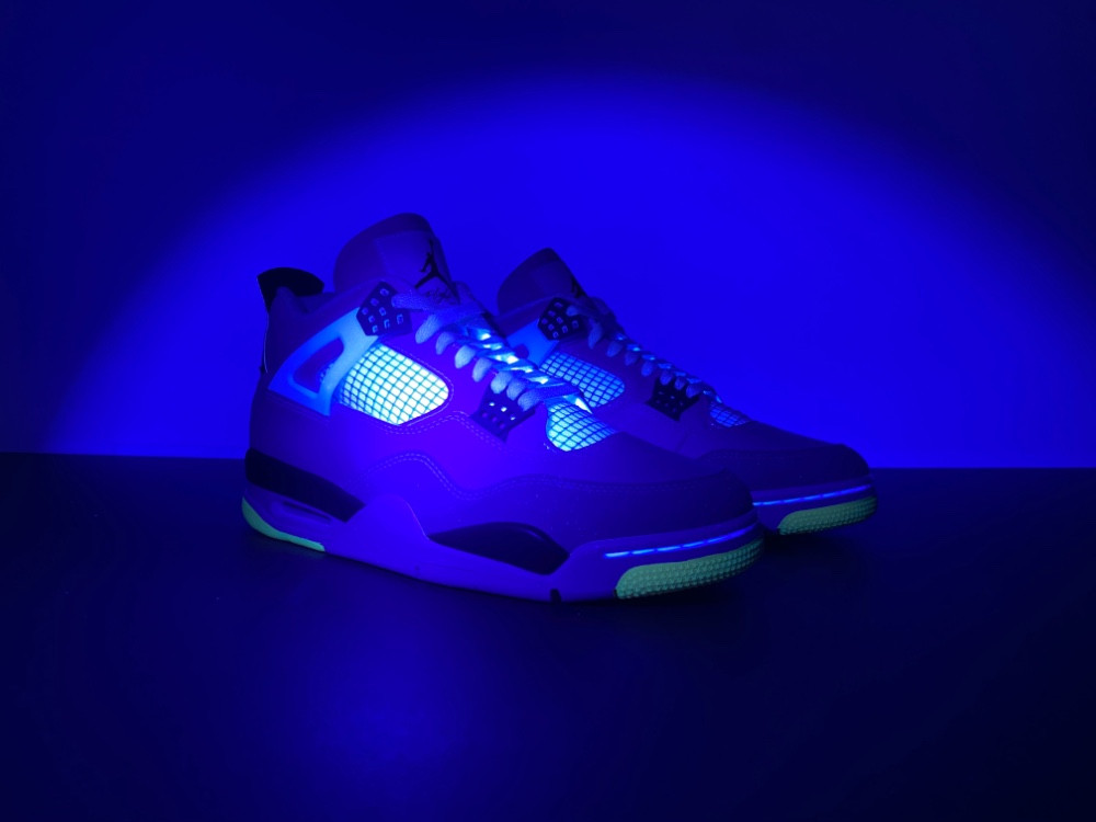 Nike SB x Air Jordan 4 “Navy” DR5415-100
