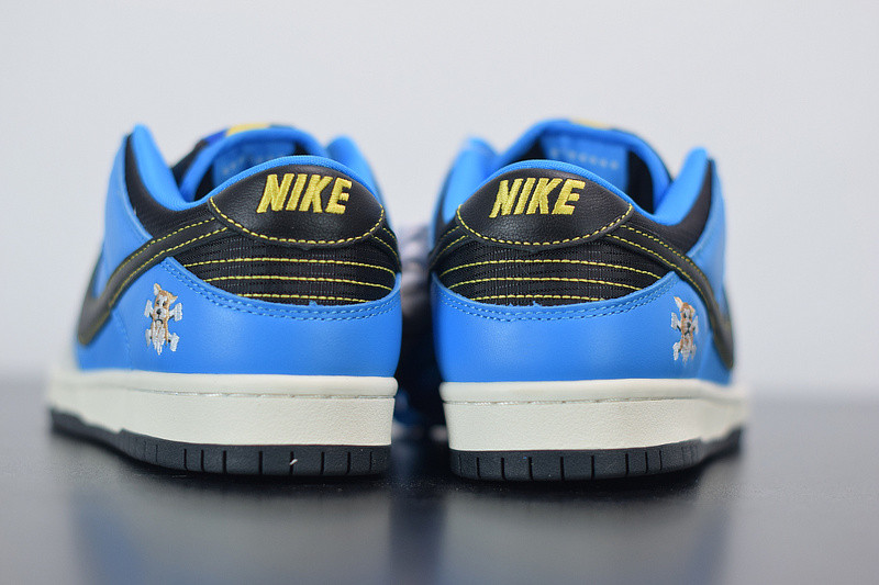 instant skateboard x nike dunk sb low cz5128-400