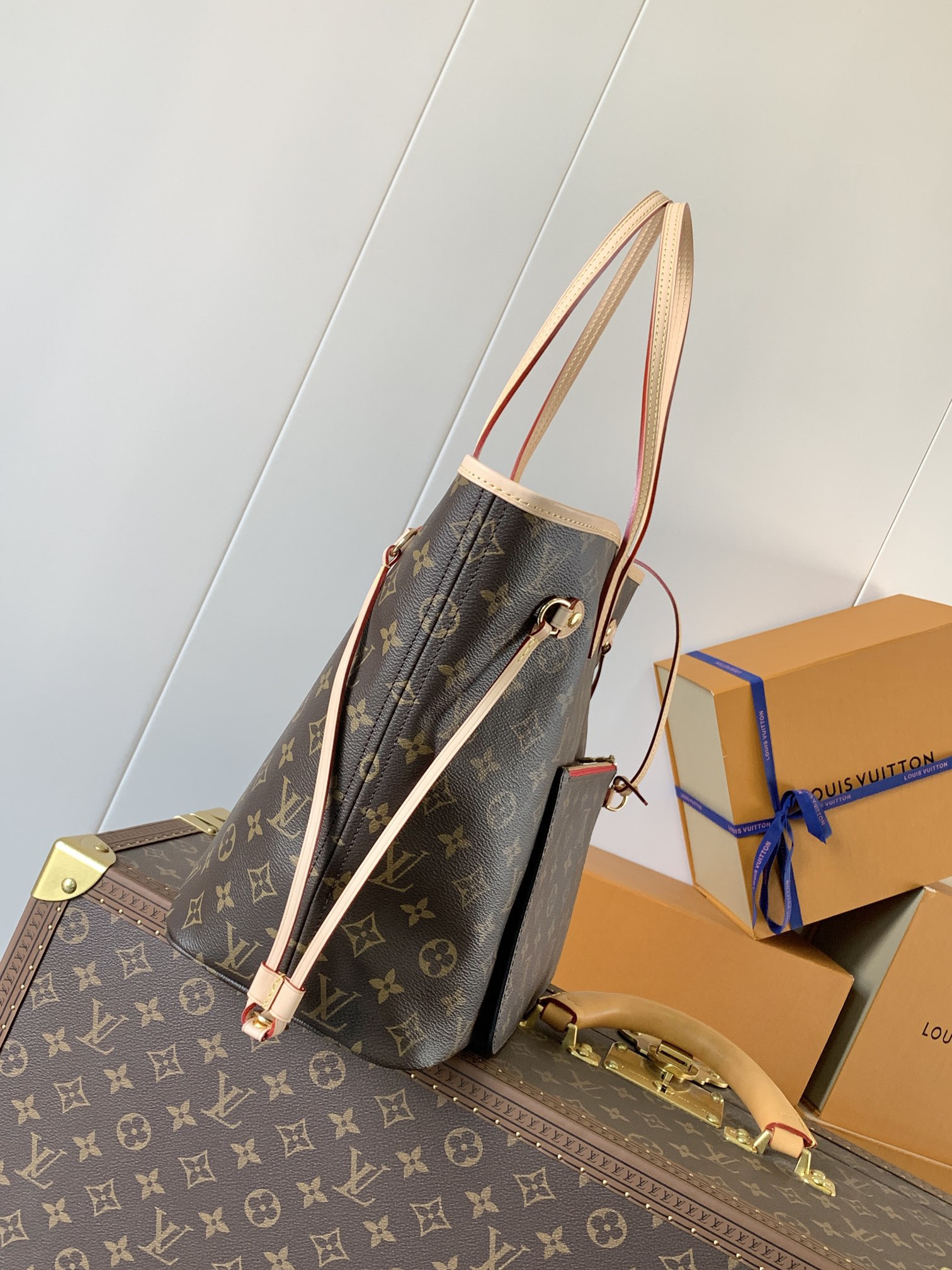 LVT PURSE MM
