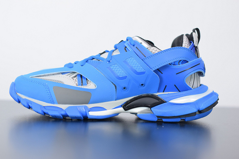 bc track sneaker