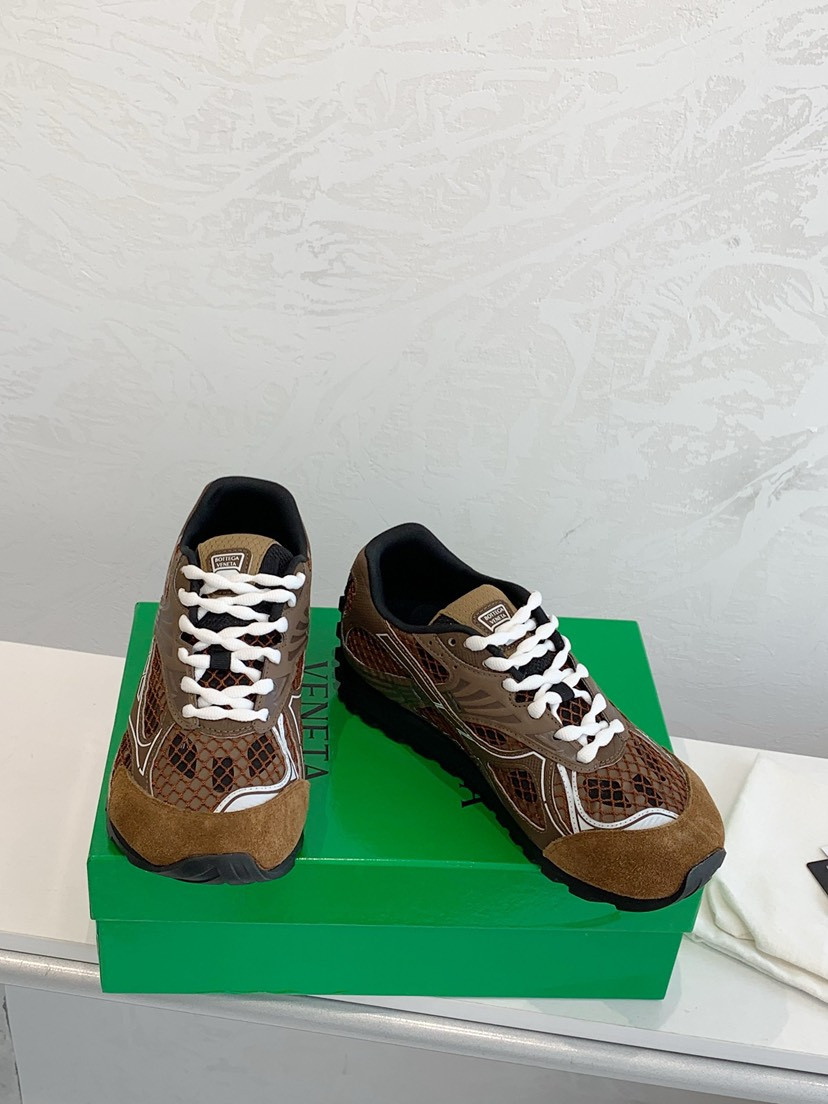 b0tt*ga Ven*ta orbit sneaker