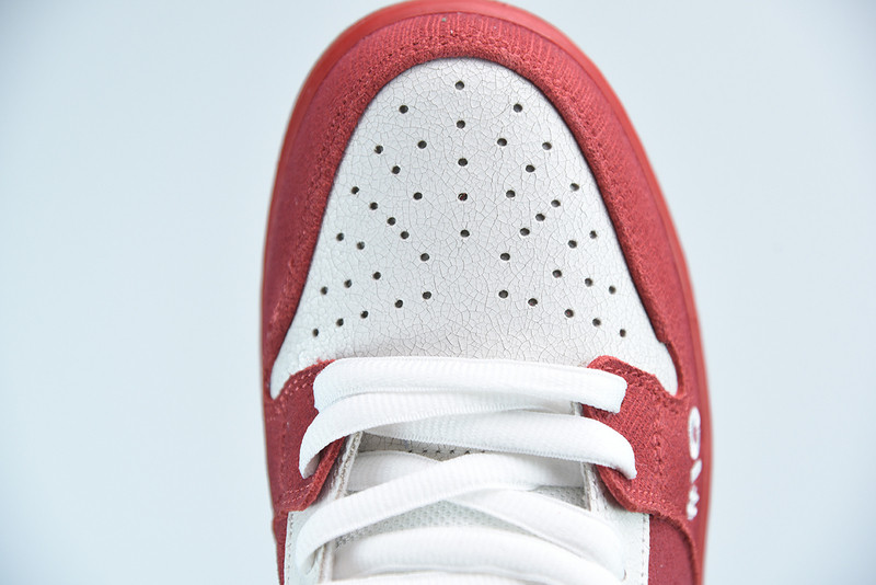 nike dunk low “roller derby” 313170-601