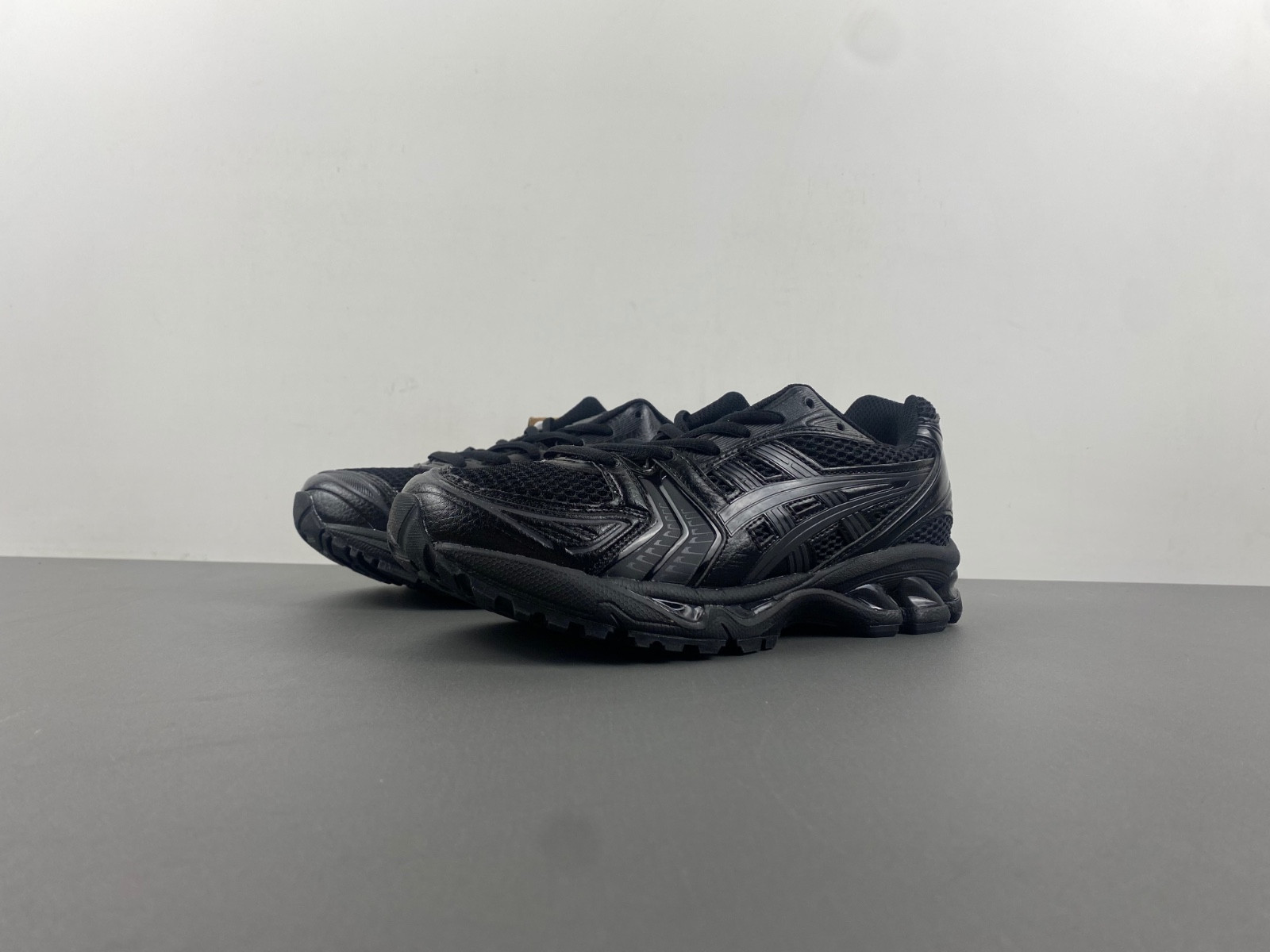 As*ic*s gel kayano 14 