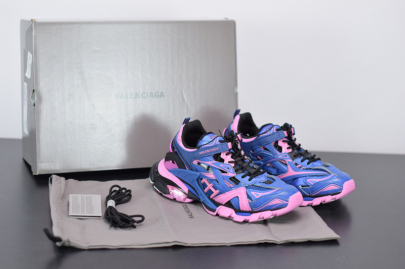 bc track sneaker
