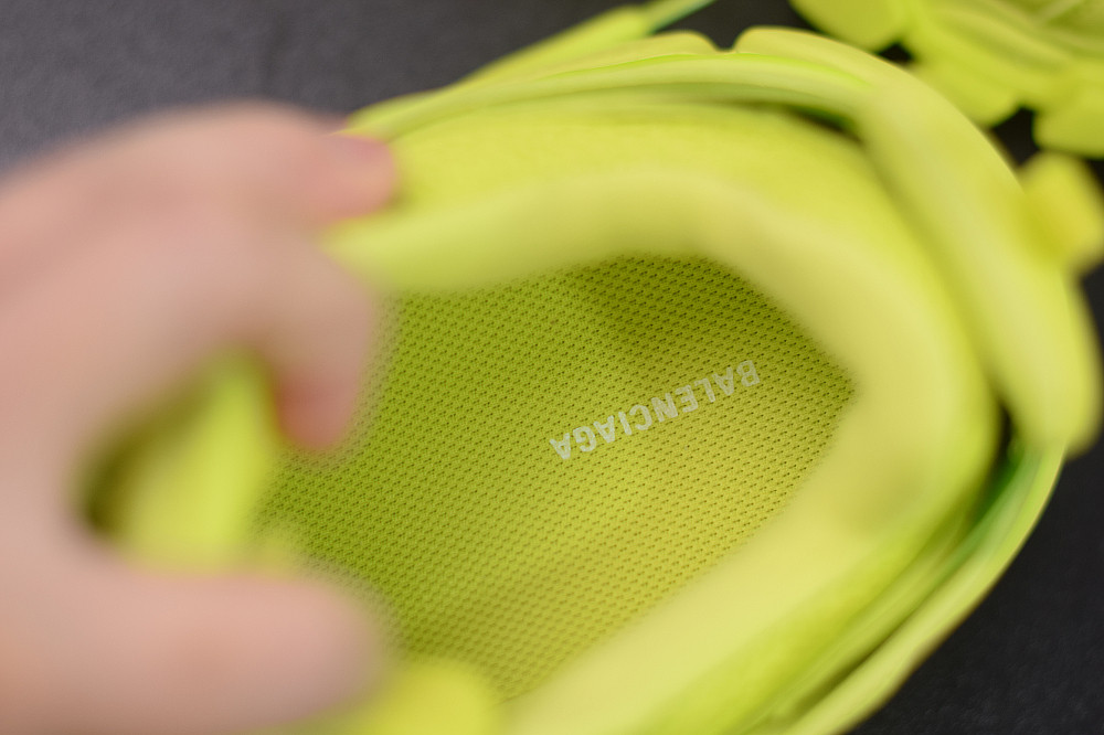 bc track sneaker