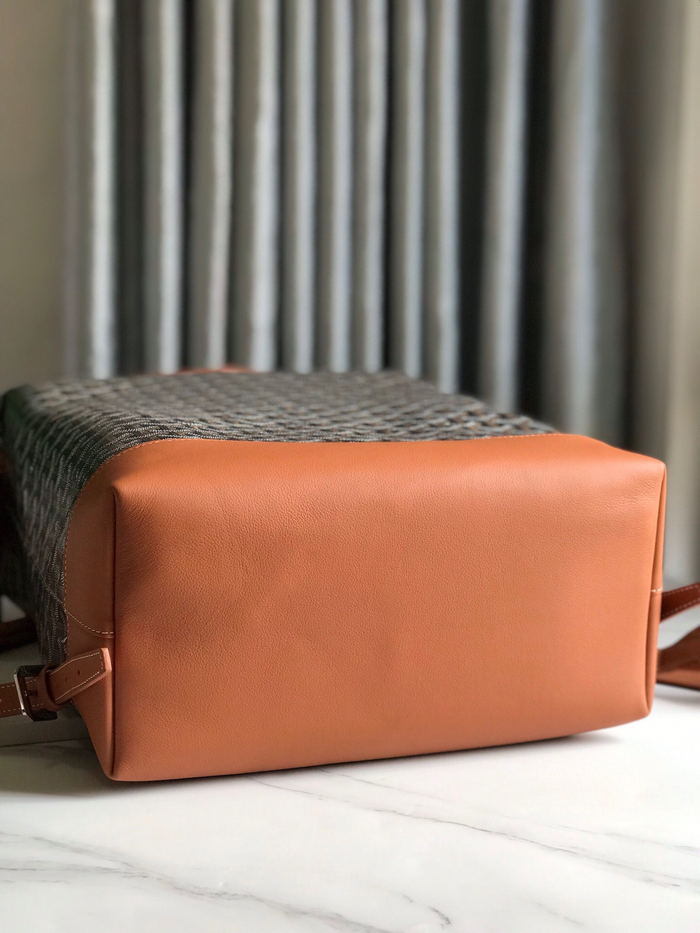 G09ard purse