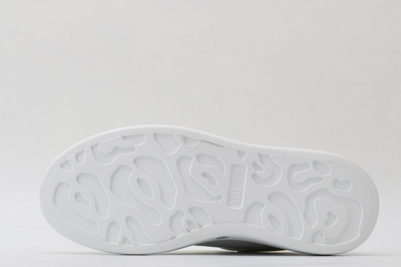 alexer mceen sneakers
