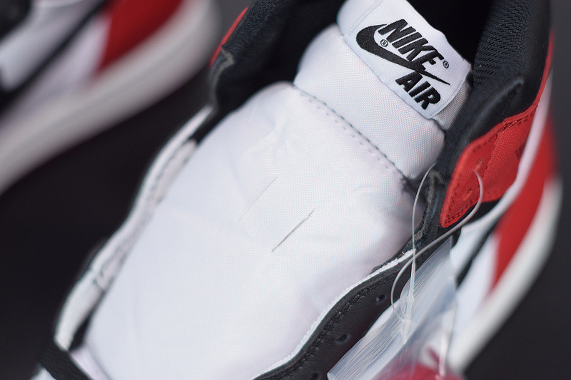 air jordan 1 retro high og "black toe 2016 release" 555088-125