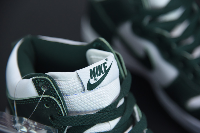nike sb dunk high spartan green cz8149-100