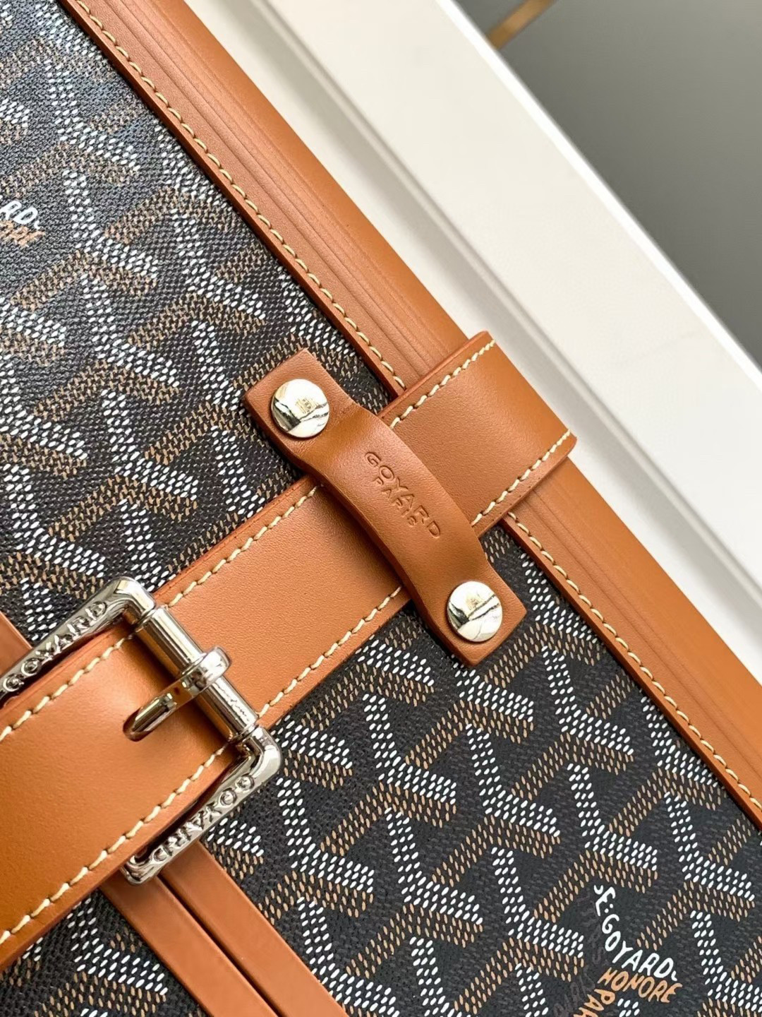 G09ard purse