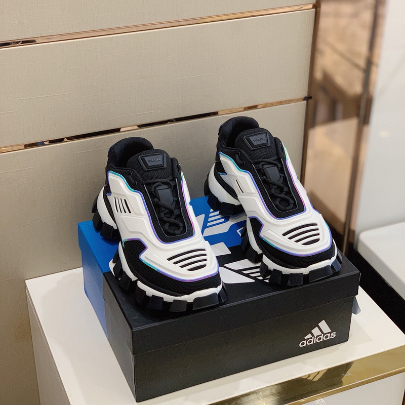 pr sneaker