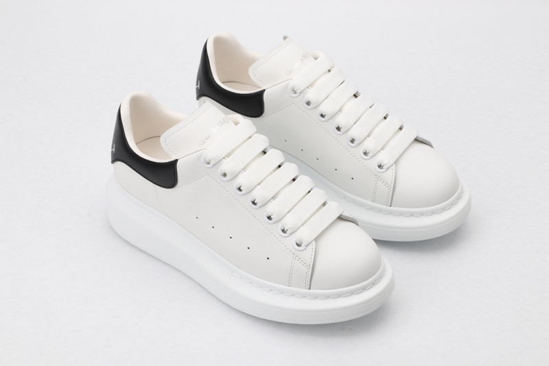 alexer mceen sneakers