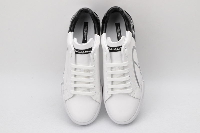 dg sneaker