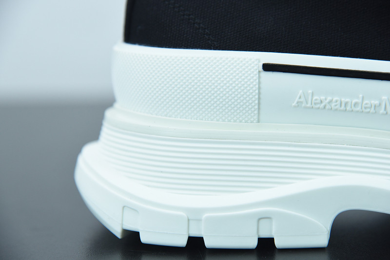 alexer mceen sneakers