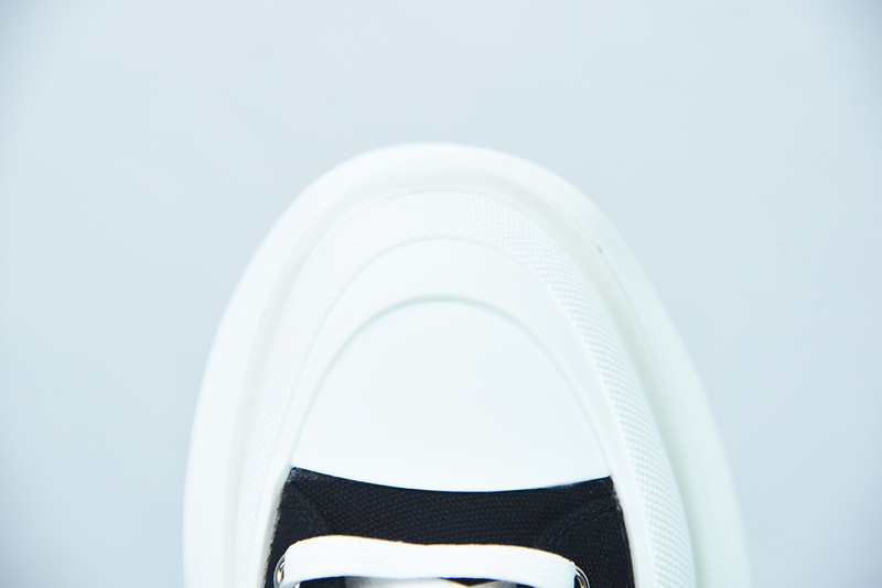 alexer mceen sneakers