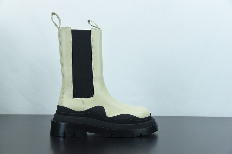 Bo*te*ga ve*ne*ta sneaker