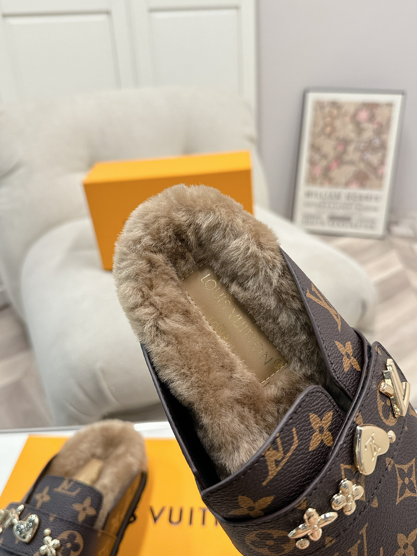 LVT SANDALS