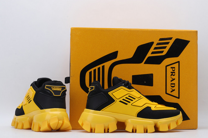 pr sneaker