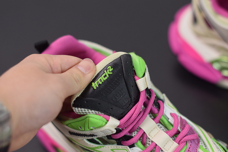 bc track sneaker