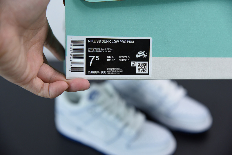nike sb dunk low premium white game royal cj6884-100