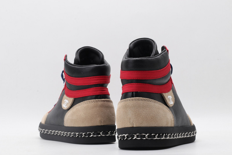 Ch*el sneaker