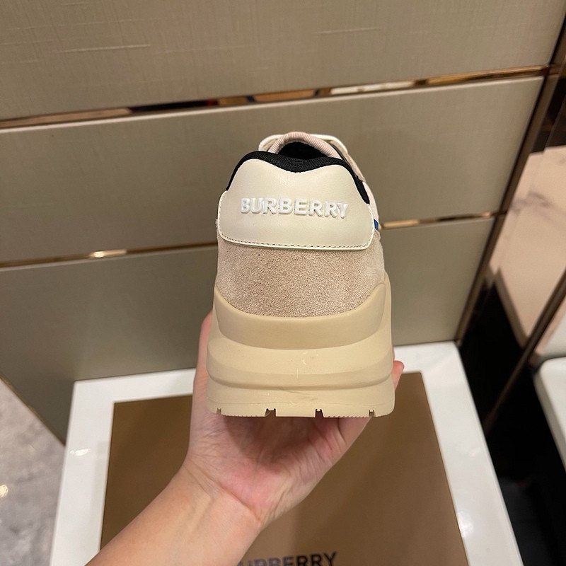 B**rry sneaker