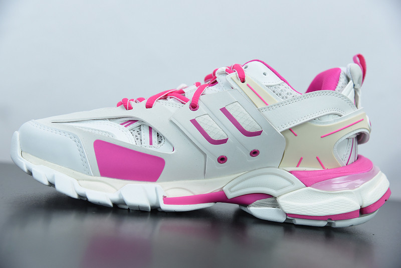 bc track sneaker