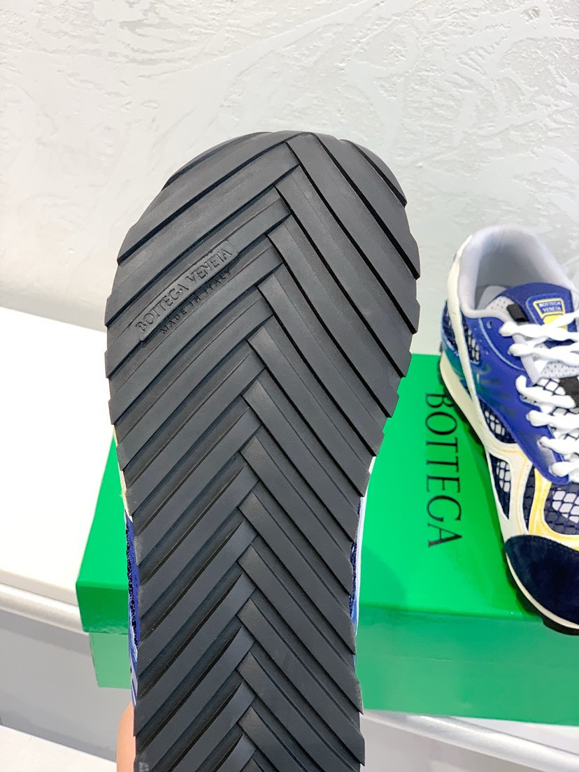 b0tt*ga Ven*ta orbit sneaker