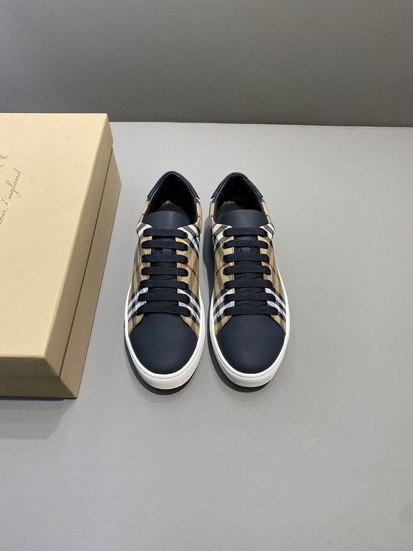 B**rry sneaker
