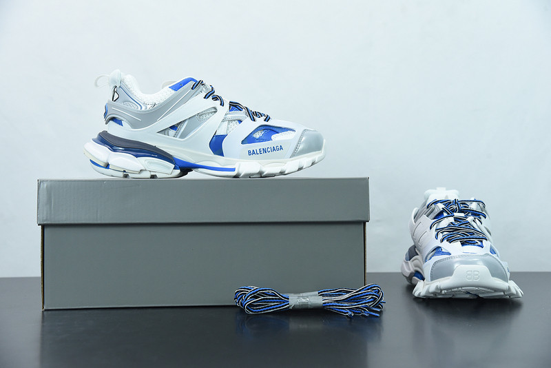 bc track sneaker