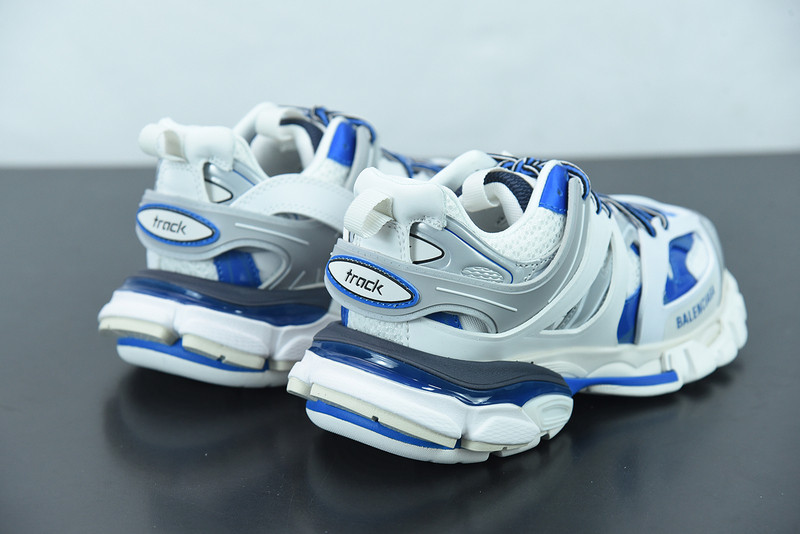 bc track sneaker
