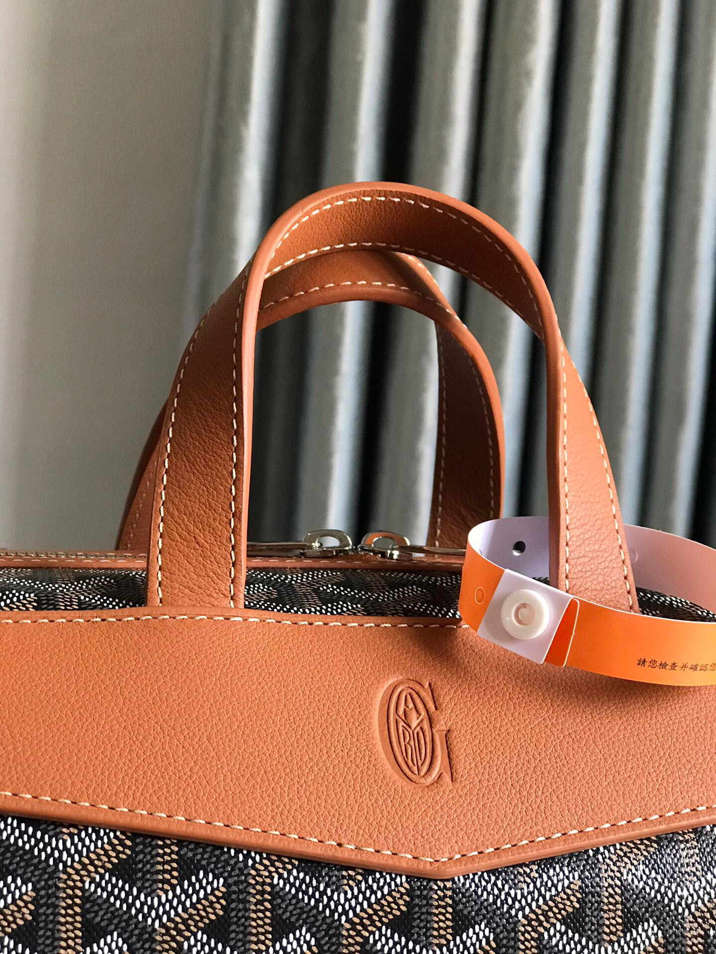 G09ard purse