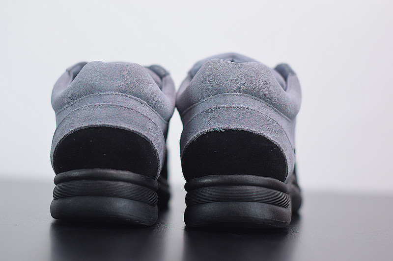 Ch*el sneaker