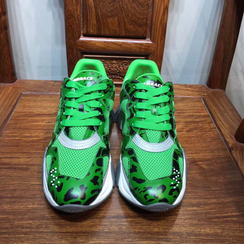 vs chain reaction sneakers