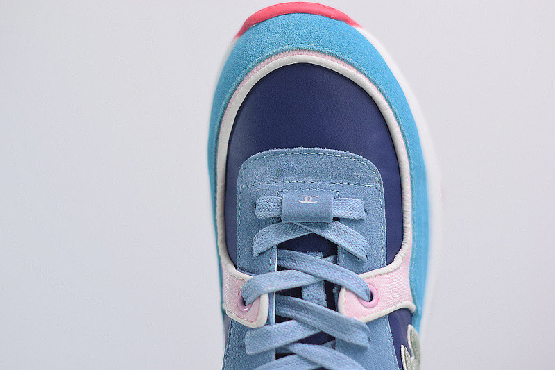 Ch*el sneaker