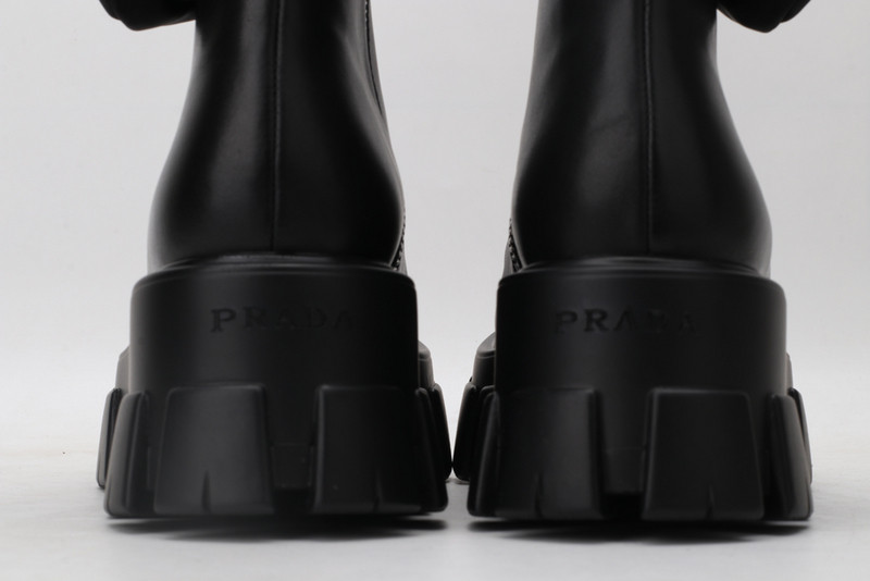 pr sneaker
