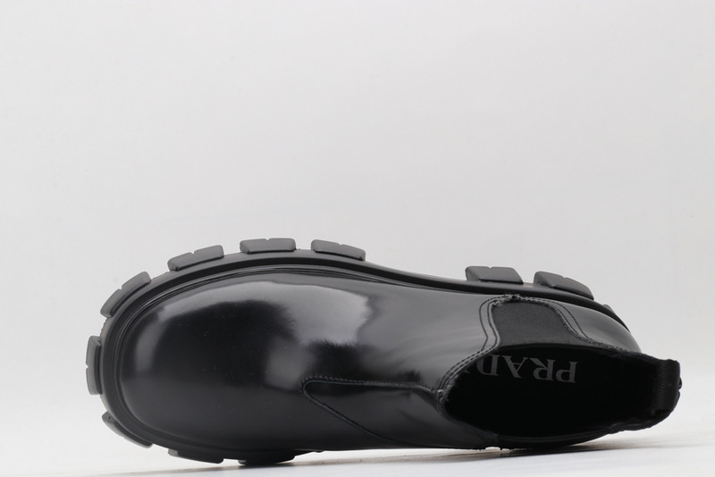 pr sneaker