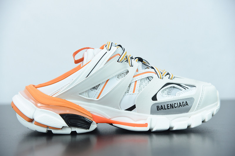 bc track sneaker