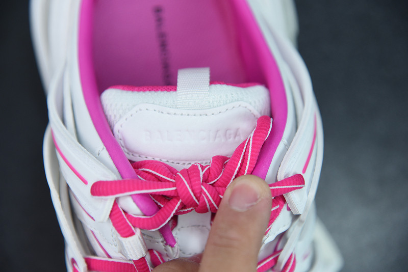 bc track sneaker